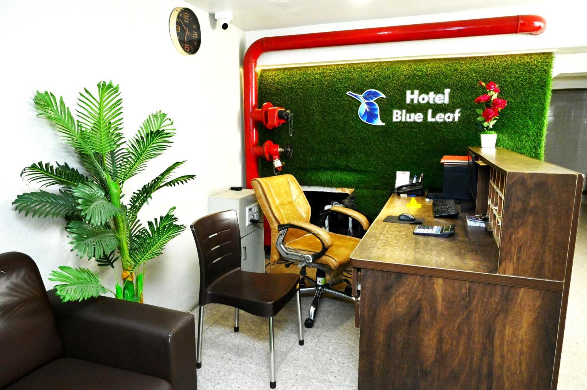 Hotel Blue Leaf Раджкот Экстерьер фото